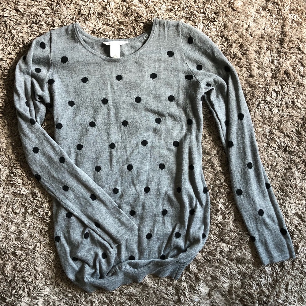 H&M Mama Gray and Black Polka Dot Sweater